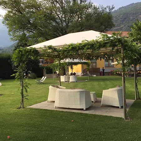 Castello מונז'ובט